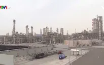 Thị trường dầu mỏ chịu áp lực kép