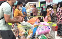 Bangkok đóng cửa trung tâm thương mại để ngăn chặn COVID-19