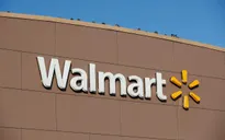 Dịch COVID-19: Walmart tăng mức lương tối thiểu cho người lao động
