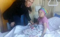 Cristiano Ronaldo tài trợ giường bệnh trị giá 1 triệu Bảng để chống COVID-19