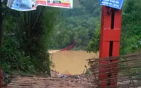 Lào Cai: Dông lốc, mưa đá làm gãy đổ 1 cầu treo, 1 người thiệt mạng