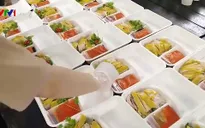 Bữa cơm ấm áp với các bác sĩ tuyến đầu chống dịch