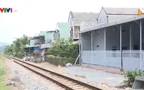 Tràn lan vi phạm hành lang an toàn đường sắt