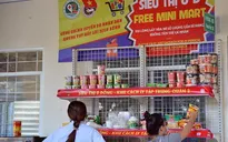 Siêu thị 0 đồng cho người cách ly ở Quận 2