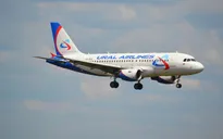 Hai máy bay Nga hạ cánh khẩn cấp do dọa đánh bom