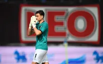 Muangthong United tiết lộ lý do Đặng Văn Lâm mất suất bắt chính