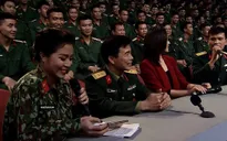 Chiến sĩ 2020: Bị gọi là chị, MC Hoàng Linh giận dỗi