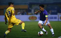 CLB Hà Nội 4-2 DNH Nam Định: Văn Quyết tỏa sáng, nhà ĐKVĐ khởi đầu thuận lợi!
