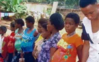 Nigeria triệt phá đường dây mang thai và bán trẻ sơ sinh