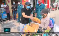 Bình Dương: Hào hiệp giúp đỡ người bán vé số