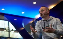 Toàn cảnh thể thao đẩy lùi COVID-19: Iniesta tham gia chiến dịch từ thiện của Nadal và Gasol