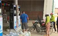 Nghe theo tin đồn thất thiệt, người dân Đăk Lăk đổ xô đi mua xăng tích trữ