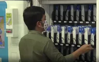 Thái Lan lắp đặt máy bán khẩu trang tự động tại các ga tàu điện