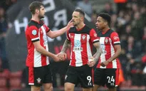 Southampton trở thành CLB Anh đầu tiên giảm lương cầu thủ