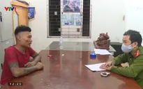 Bị nhắc nhở vì tụ tập đông người, thanh niên chửi bới rồi đánh công an