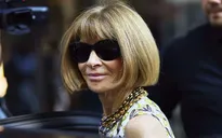 Chủ bút của Vogue Anna Wintour bị cắt giảm 20% lương