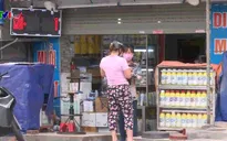 Một số hàng quán, dịch vụ không thiết yếu ngang nhiên mở cửa trở lại