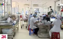 Nỗ lực điều trị cho bệnh nhân COVID-19 nặng tại Việt Nam