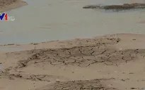 Hồ trữ nước lớn nhất miền Tây dần cạn trơ đáy