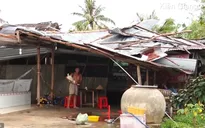 Dông lốc làm sập nhiều căn nhà tại An Giang, Kiên Giang