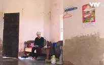 Hải Phòng trao tiền hỗ trợ cho người gặp khó khăn do dịch COVID-19