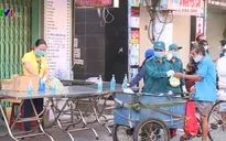 TP.HCM chi gần 9 tỷ đồng hỗ trợ người bán vé số