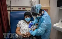 Tổng thống Mỹ khuyến cáo người dân đeo khẩu trang ngăn virus lây lan