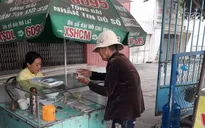 Các địa phương lên phương án hỗ trợ cho người bán vé số