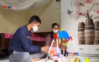 Người khó khăn do dịch bệnh COVID-19 mong chờ gói hỗ trợ