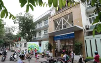 Ngày đầu học sinh các cấp tại Hà Nội đi học trở lại: Các tuyến đường tắc cứng từ sáng sớm