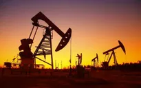 Giá dầu tăng nhẹ trước thềm cuộc họp OPEC+