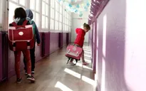 Nhiều nước châu Âu mở cửa lại trường học