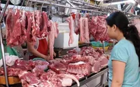 Để thịt lợn giá rẻ không chỉ còn trên "ti vi": Ý chí của cơ quan quản lý là không đủ?
