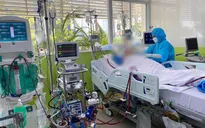 Video: Bệnh nhân 91 ngồi dậy, cử động chân theo y lệnh