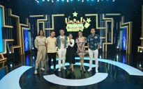Nữ MC bị stylist “hại”, diện giày đế bệt như nấm lùn bên cạnh dàn sao "Úm ba la ra chữ gì?"