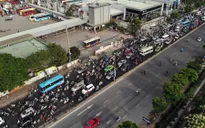 Tuyến cao tốc dẫn vào cửa ngõ Thủ đô ùn tắc kéo dài sau kỳ nghỉ lễ