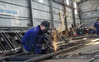 Mới có hơn 6.000 lao động trong số 55.000 người mất việc do COVID-19 ở TP.HCM được nhận hỗ trợ