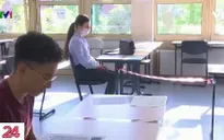 Mô hình học và thi thời COVID-19 trên thế giới