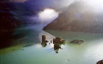 Ngôi làng “ma” ở Italy nổi lên sau gần 1 thế kỷ chìm dưới nước