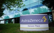Hãng dược Astrazeneca thúc đẩy thử nghiệm lâm sàng thuốc kháng thể đơn dòng trong điều trị COVID-19