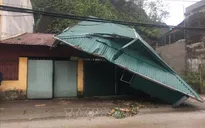 Nhiều người dân vẫn lơ là phòng tránh dông lốc