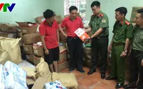 Triệt phá tổng kho phụ gia, nguyên liệu nhập lậu sản xuất bim bim cực "khủng" ở Hà Nội