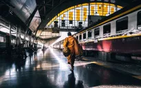 Thái Lan tuyên bố gỡ bỏ lệnh giới nghiêm và hỗ trợ du khách quốc tế