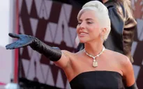 Lady Gaga lộ mặt mộc, fan khen ngợi hết lời