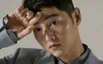 Song Joong Ki tung bộ ảnh mới, hé lộ cuộc sống đời tư