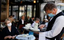 Hỗ trợ nhà hàng tăng thu, Pháp cho kinh doanh ăn uống trên vỉa hè
