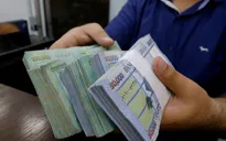 Tiền Lebanon mất giá tới 70%