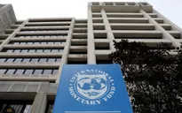 IMF công bố 2 hai kịch bản kinh tế toàn cầu: "Trên đỉnh cao hoặc dưới vực sâu"