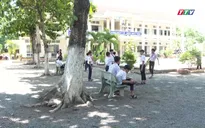 Thầy giáo dạy Sinh bị tố cáo dâm ô, ép nhiều nam sinh lớp 9 xem phim "nóng" và làm theo