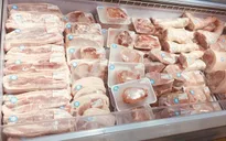 Cảnh giác với “thịt lợn siêu thị” giá siêu rẻ bán trên chợ mạng